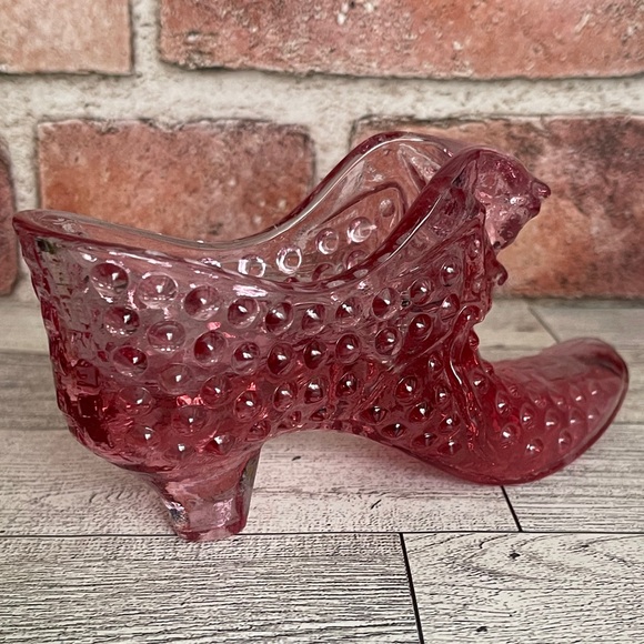 Fenton glass slipper Raspberry Pink - Picture 9 of 13